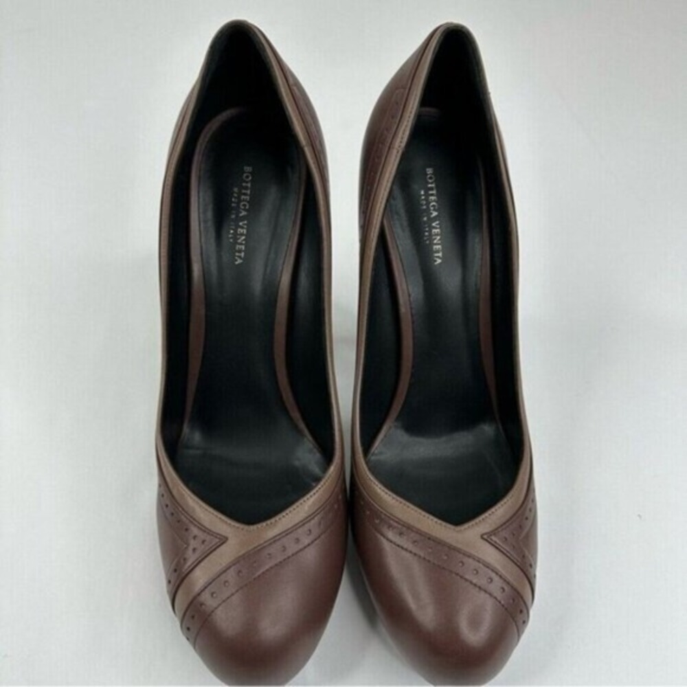 Bottega Veneta Brown Leather Brogue Block‎ Heel Pumps EU 40 US 10 Italy